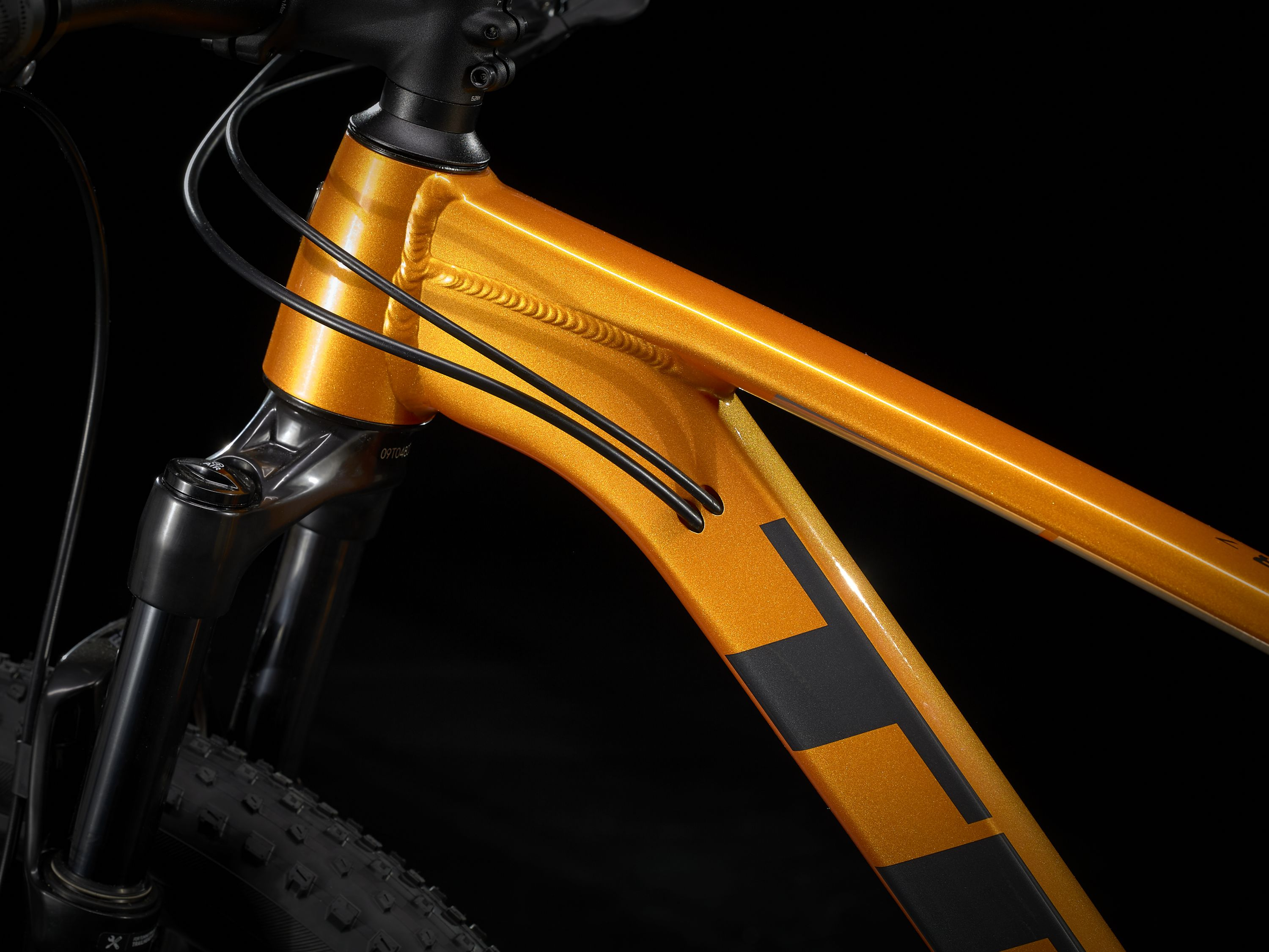 Trek XCALIBER 7 オレンジ 29インチM　熊本 Trek 2021 Xcaliber 7 @ Erina Bikeworx - YouTube